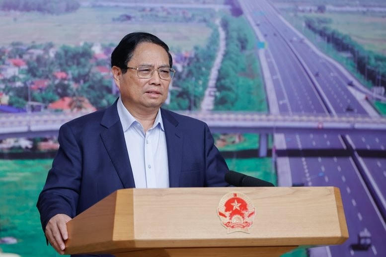 anh-bai-tren.jpg