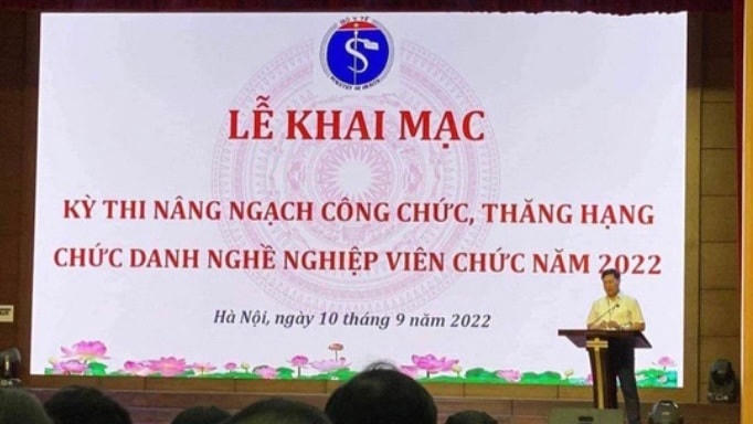 Hình ảnh logo lạ của Bộ Y tế lan truyền trên mạng xã hội.