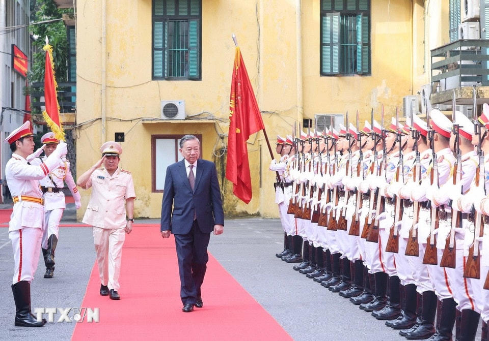 ttxvn-tong-bi-thu-cuc-an-ninh-noi-bo-1.jpg