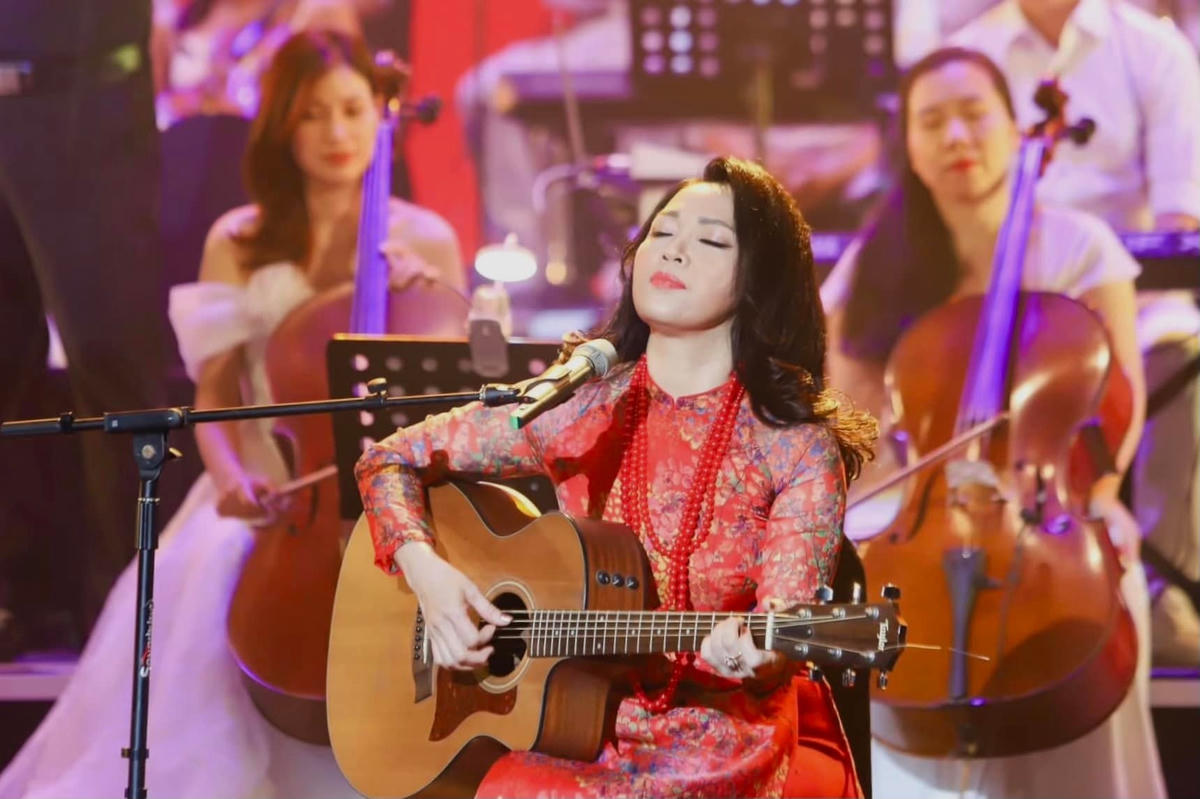 Đối với NSND Thái Bảo, âm nhạc là “sợi dây vô hình” kết nối các thành viên trong gia đình.