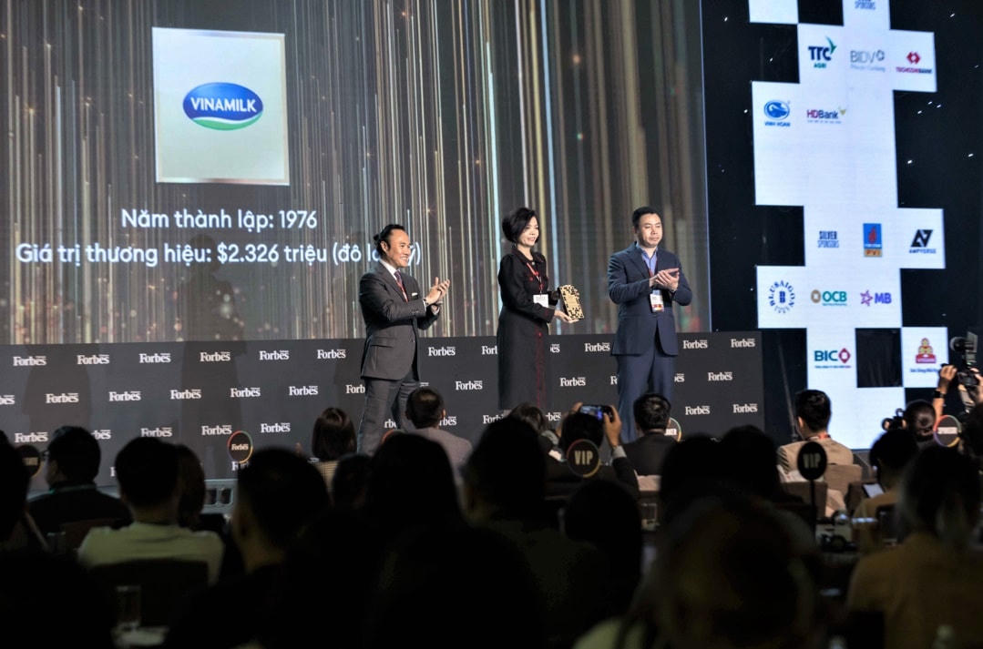 Vinamilk – thương hiệu 'tỷ USD' duy nhất trong Top 25 thương hiệu F&B dẫn đầu của Forbes Việt Nam