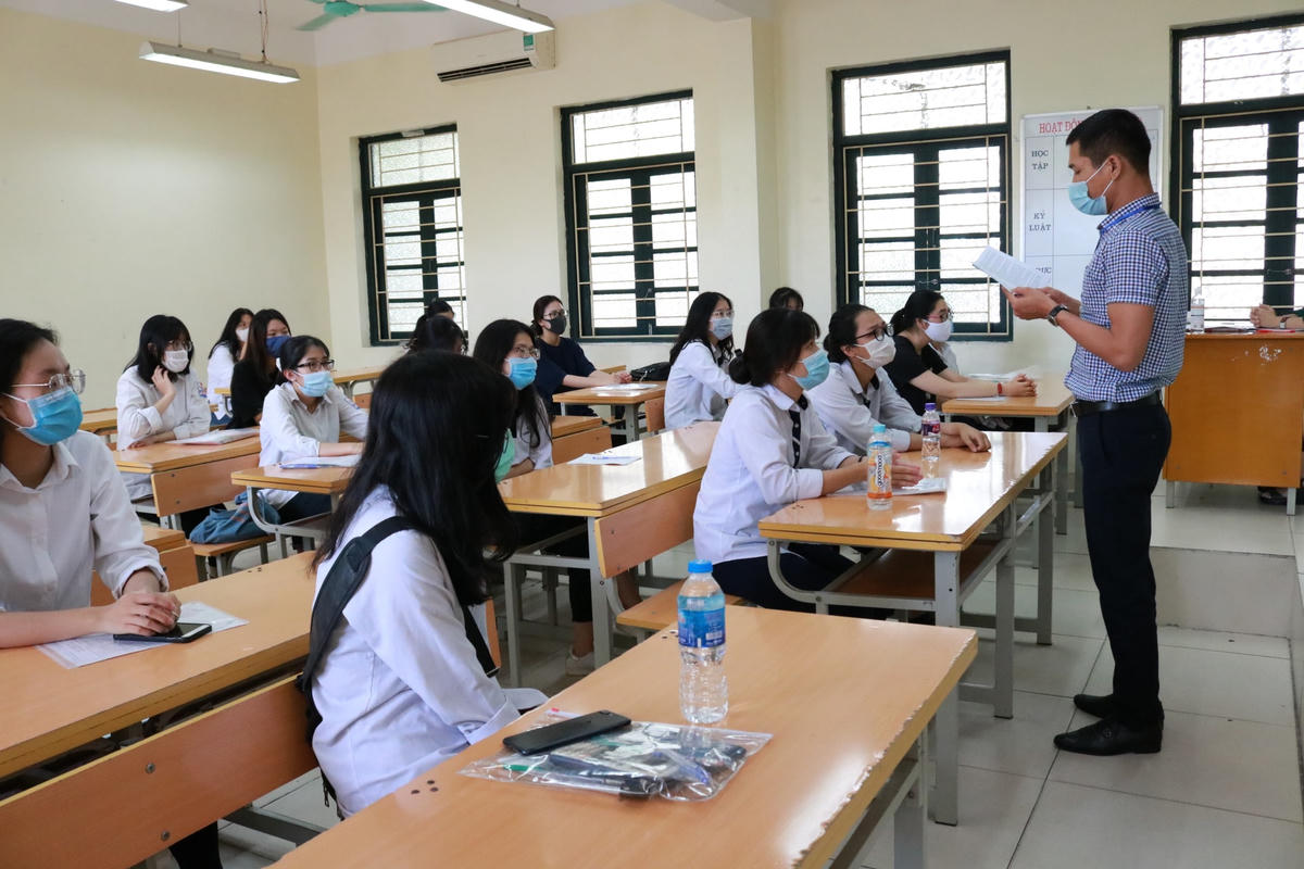 Sau nhiều lần điều chỉnh, đến nay cơ chế cộng điểm ưu tiên vẫn bộc lộ nhiều bất cập.