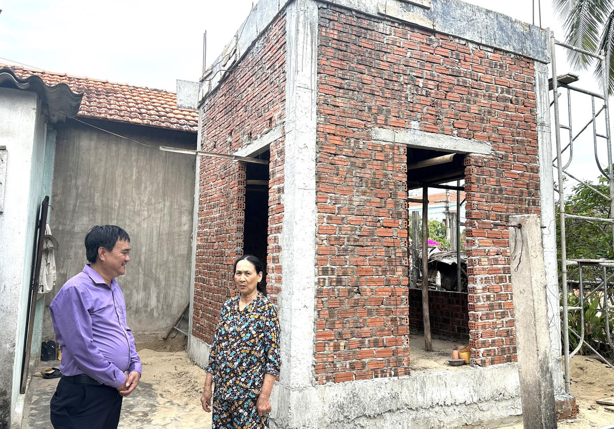 Người dân ven biển Quảng Nam được xây dựng những căn phòng kiên cố để phòng tránh khi mùa mưa bão đến.