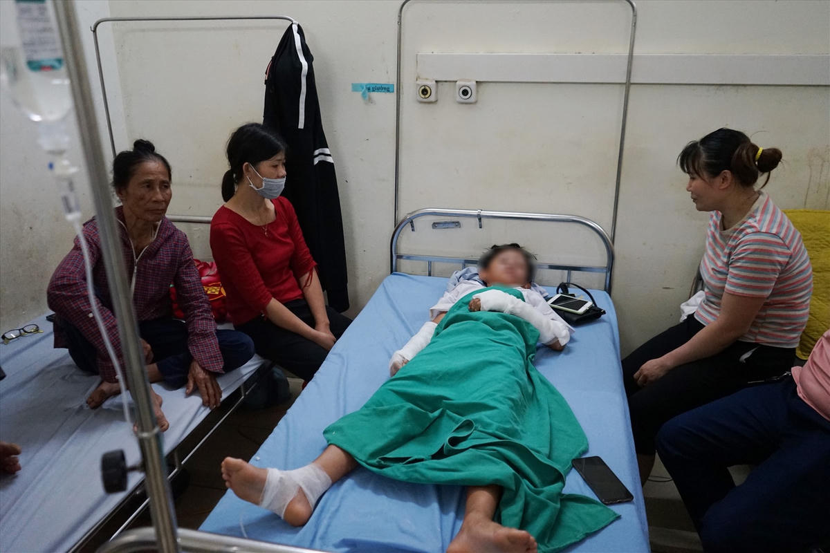 Sức khỏe của 10 học sinh bị bỏng hiện đã cơ bản ổn định.