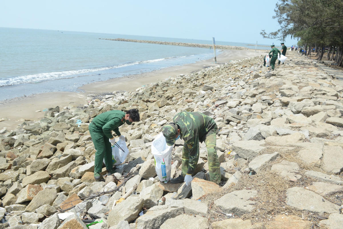 TP HCM - Nhiều hoạt động 'Tuổi trẻ giữ biển' 