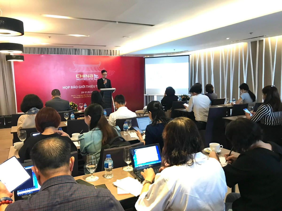Họp báo thông tin về China Homelife Vietnam 2022.