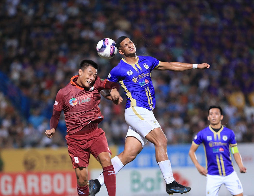 Người hâm mộ kỳ vọng Hà Nội FC sẽ sớm trở lại.