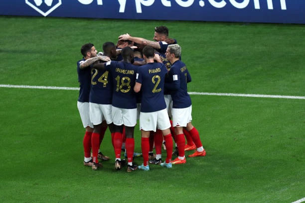 World Cup 2022: Tuyển Pháp ngược dòng giành thắng lợi đậm đà