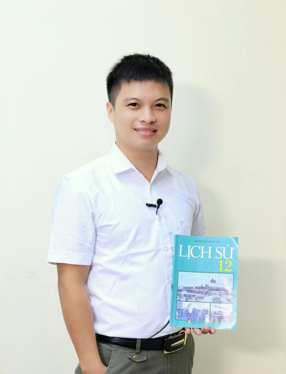 Thầy Lê Đình Hiển, giáo viên Trường Tiểu học, THCS & THPT Đông Bắc (Thanh Hóa).