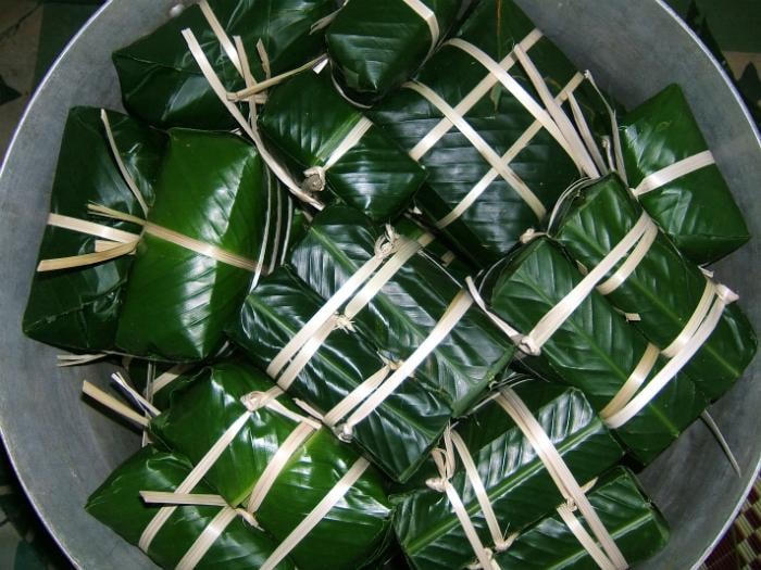 Luộc bánh.