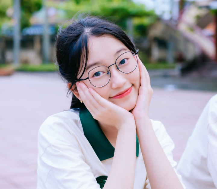 Thủ khoa tốt nghiệp THPT 2023 Vũ Thị Vân Anh.