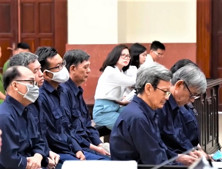 Các bị cáo tại tòa.