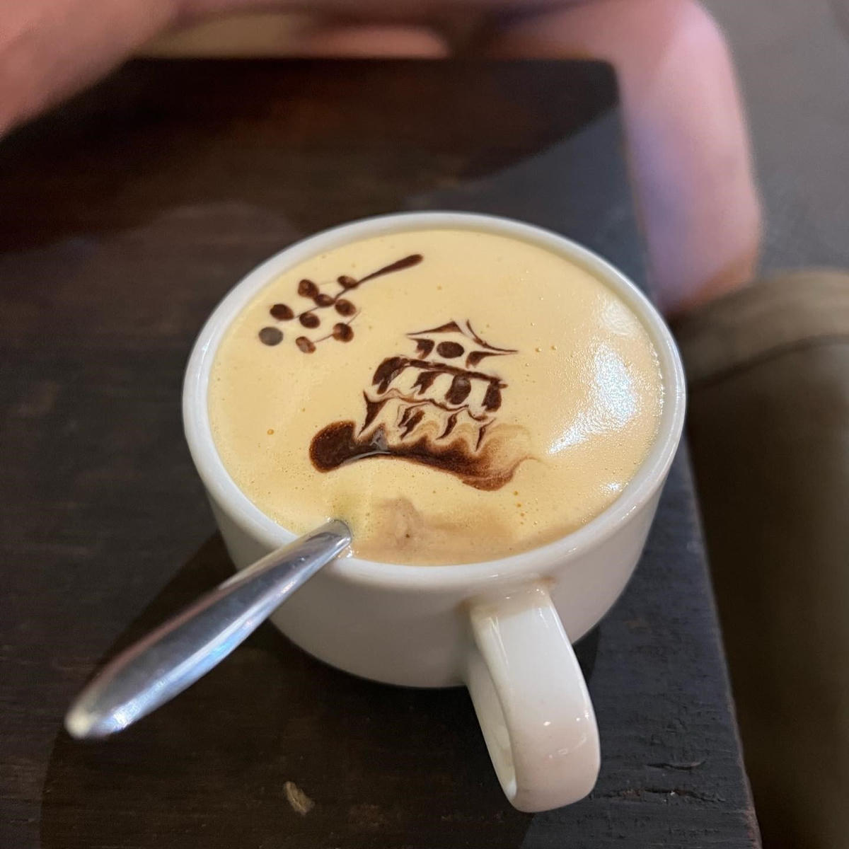 Cà phê trứng ở quán cà phê nổi tiếng gần hồ Hoàn Kiếm. Ảnh: Instagram Christine Hà.  