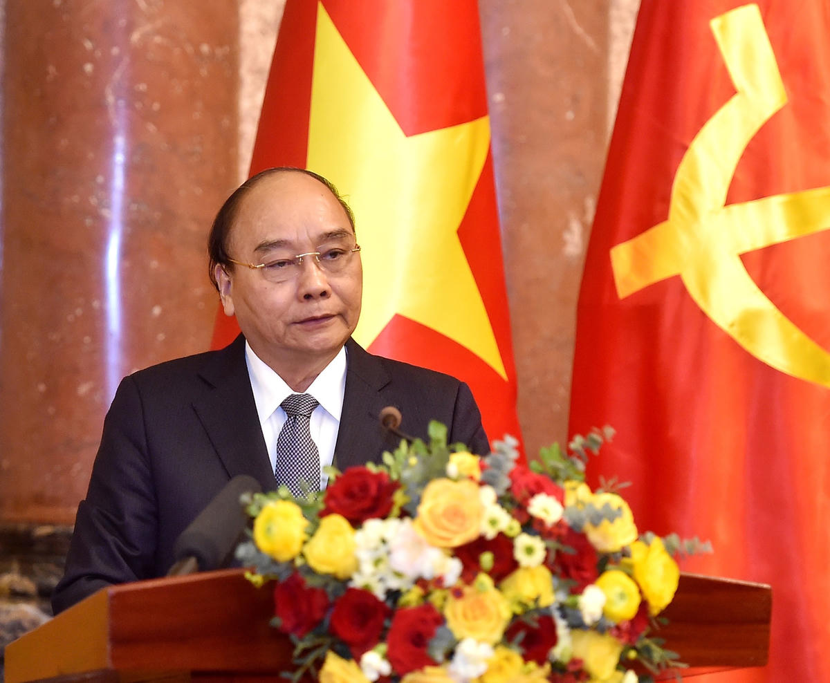 Nguyên Chủ tịch nước Nguyễn Xuân Phúc nêu rõ, nhìn lại toàn bộ quá trình học tập, công tác hơn 50 năm qua, dù ở cương vị nào, đồng chí luôn một lòng trung thành với Đảng, với Tổ quốc và nhân dân. Ảnh VGP.