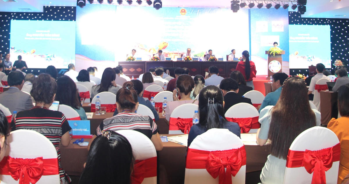 Quang cảnh Hội nghị sơ kết Diễn đàn liên kết phát triển du lịch.