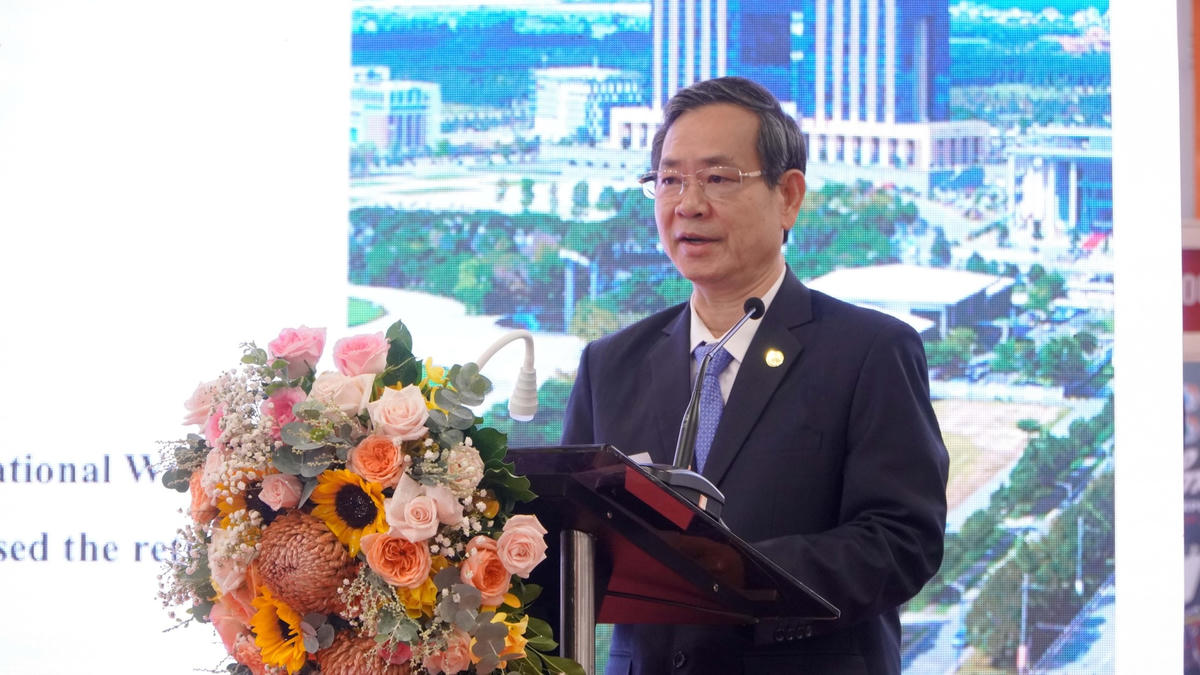 Ông Nguyễn Văn Dành - Phó Chủ tịch UBND tỉnh Bình Dương phát biểu khai mạc Hội chợ và lễ kích hoạt WTC EXPO.