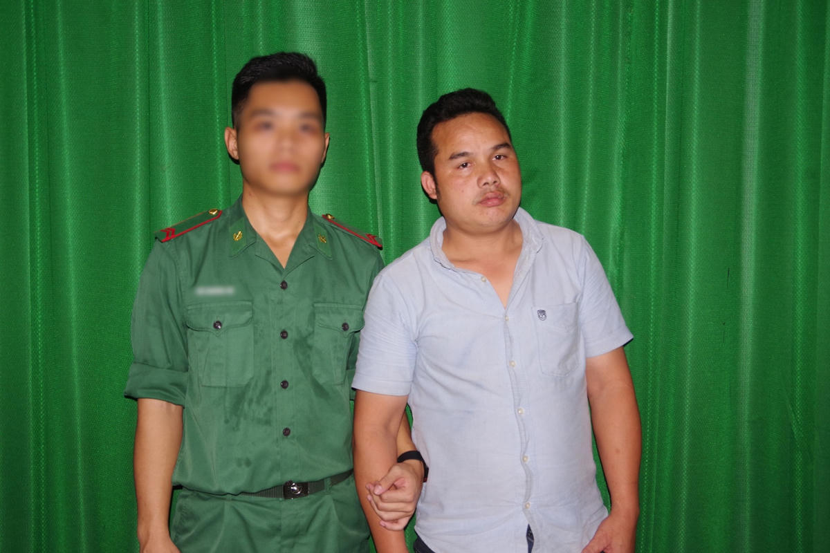 BĐBP Quảng Nam bắt giữ đối tượng người Lào vận chuyển trái phép tiền tệ qua biên giới.