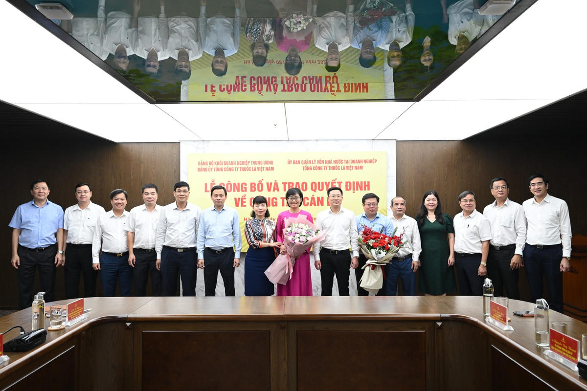 Công bố Quyết định bổ nhiệm Phó Tổng Giám đốc và kiện toàn nhân sự Ban Thường vụ, Ban Chấp hành Đảng ủy Tổng công ty Thuốc lá Việt Nam