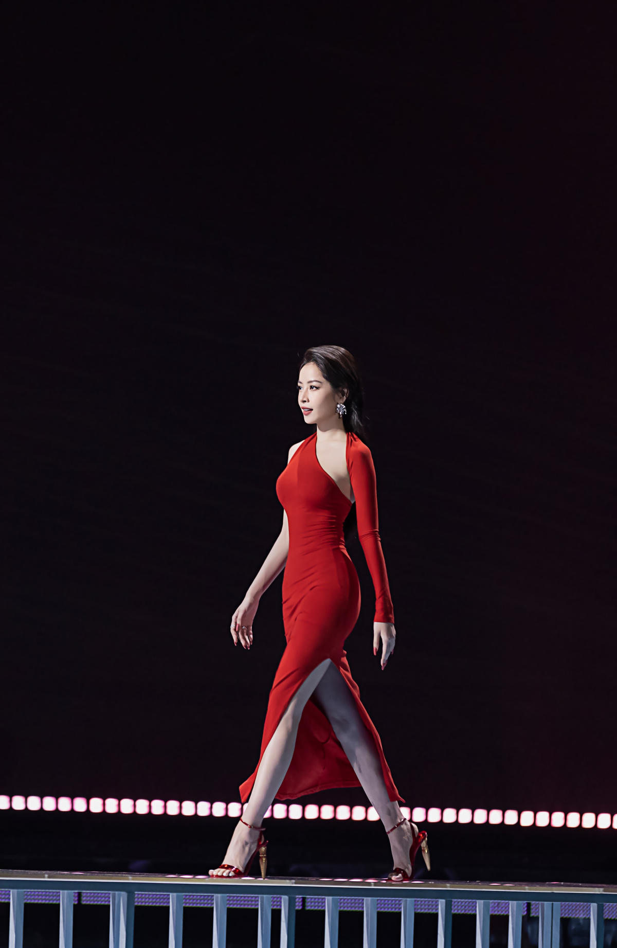 Sự xuất hiện của Chi Pu trong gameshow đình đám của Trung Quốc khiến khán giả trong và ngoài nước thích thú.  