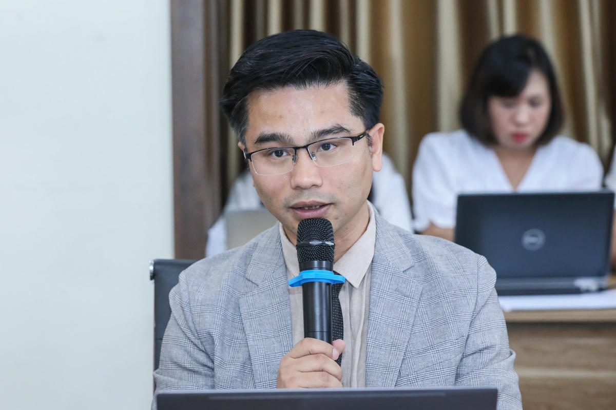 Nhà báo Công Khanh. Ảnh: Quang Vinh.