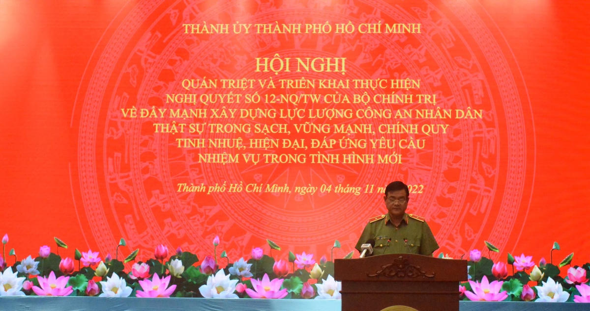 Thiếu tướng Lê Hồng Nam, Giám đốc Công an TP HCM phát biểu tại Hội nghị.