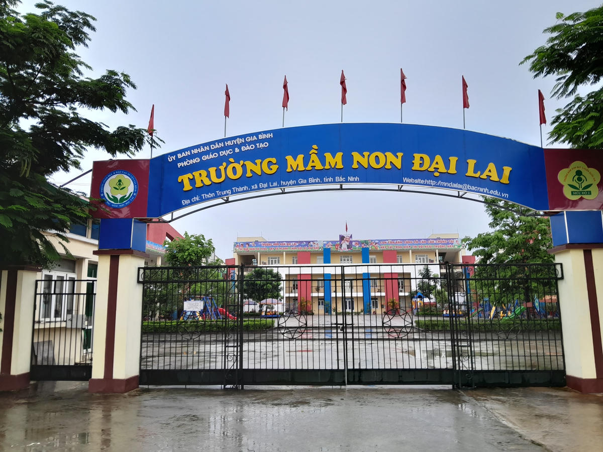 Liên danh Công ty cổ phần phát triển nông thôn Trần Gia - Công ty Hương Liễu (TNHH) là đơn vị thi công dự án Trường mầm non xã Đại Lai.