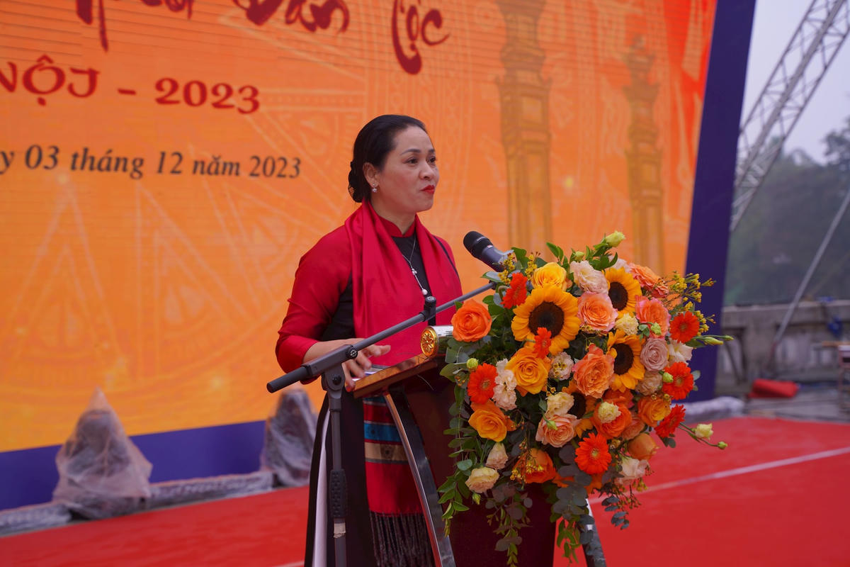 nam05395.jpg