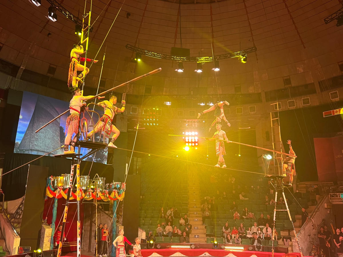 Có 9 đơn vị nghệ thuật, trong đó có 4 đơn vị nghệ thuật trong nước tham gia biểu diễn.