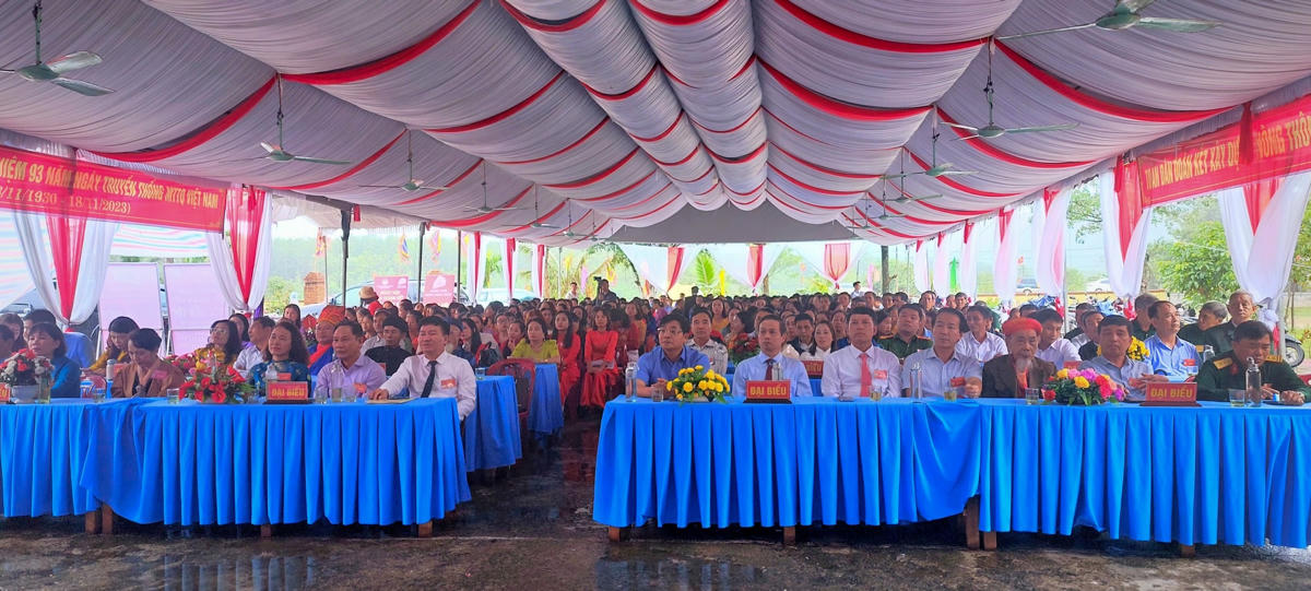 Quang cảnh Ngày hội. Ảnh: NP.