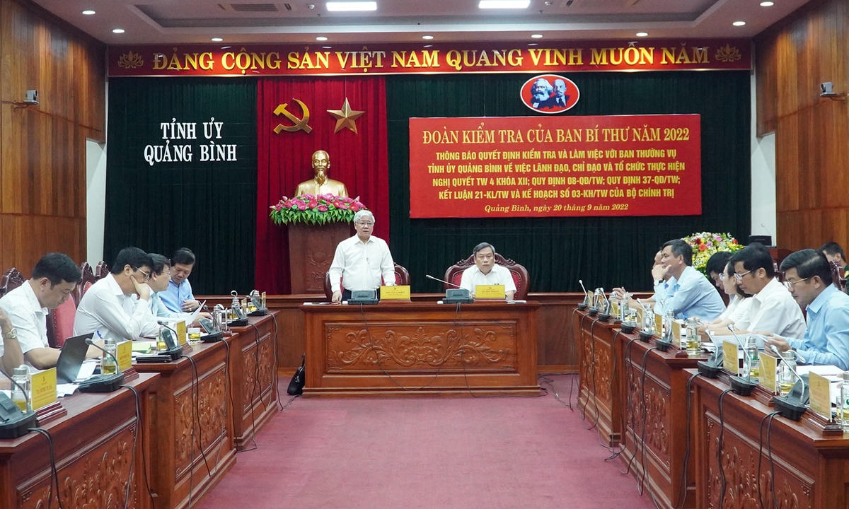 Bí thư Trung ương Đảng, Chủ tịch UBTƯ MTTQ Việt Nam, Trưởng đoàn kiểm tra 545 Đỗ Văn Chiến phát biểu tại buổi làm việc.