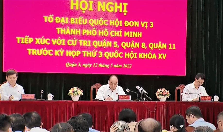 Quang cảnh buổi tiếp xúc của Chủ tịch nước và Tổ ĐBQH TP HCM - Đơn vị số 3 ngày 12/5. 