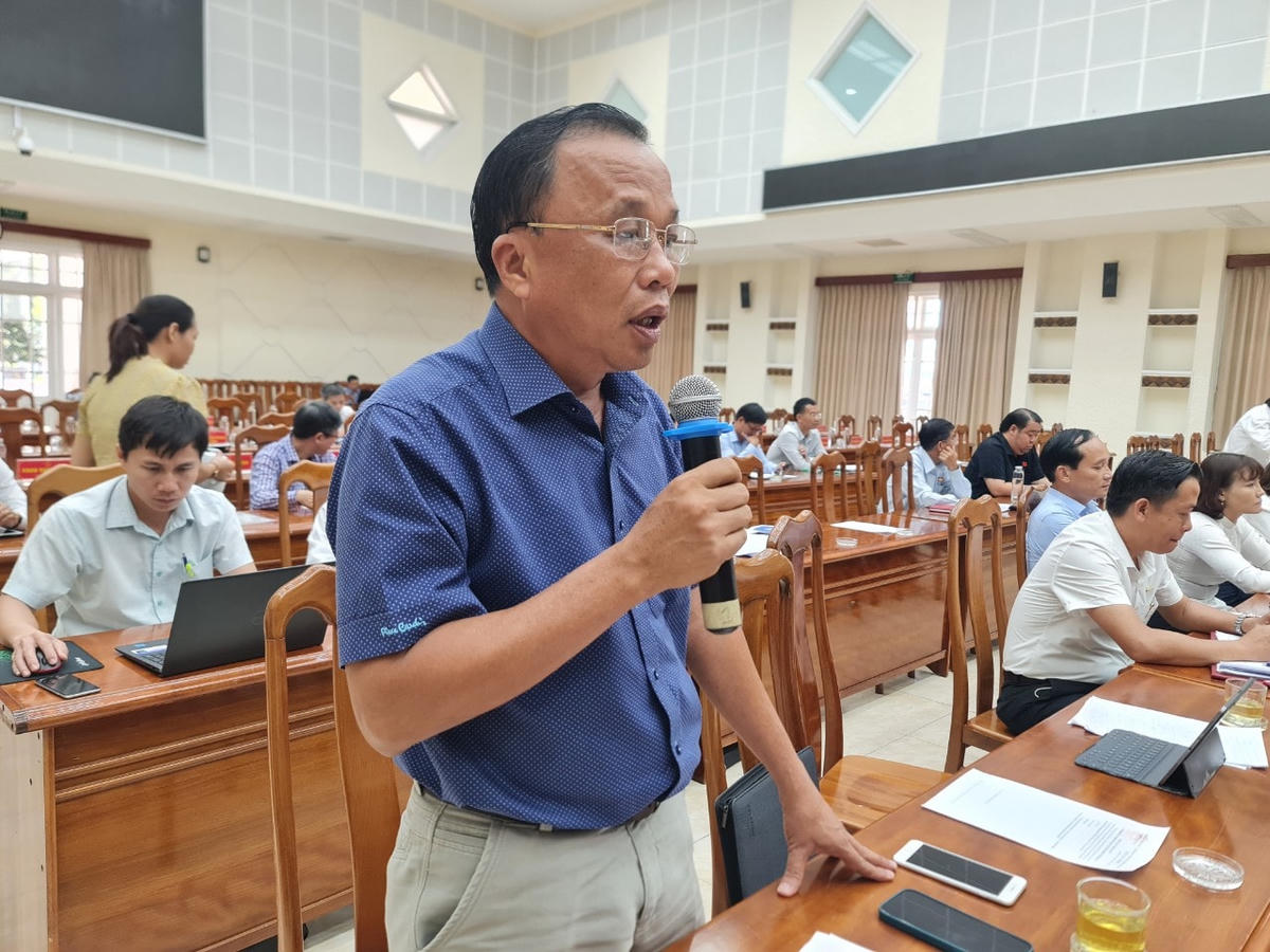 Ông Mai Văn Mười, Giám đốc Sở Y tế Quảng Nam đề xuất thành lập trung tâm mua sắm tập trung (Ảnh: T.H).
