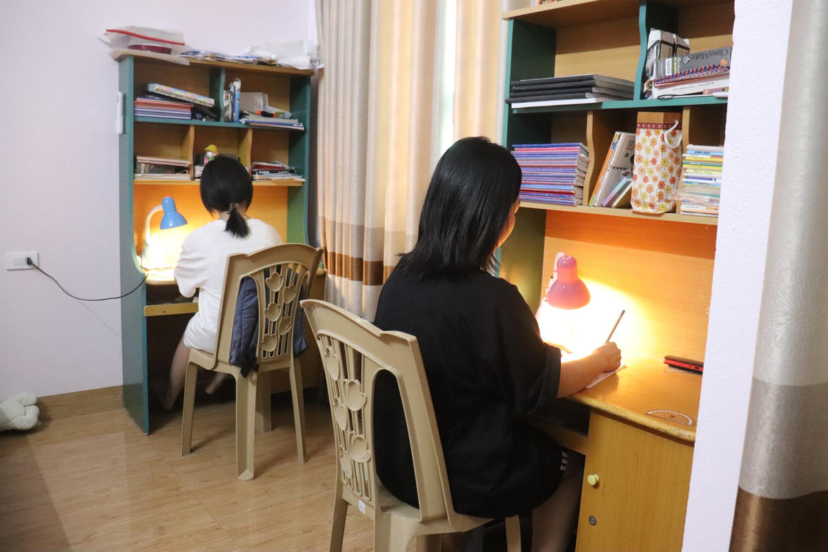 Góc nhỏ của hai chị em.  