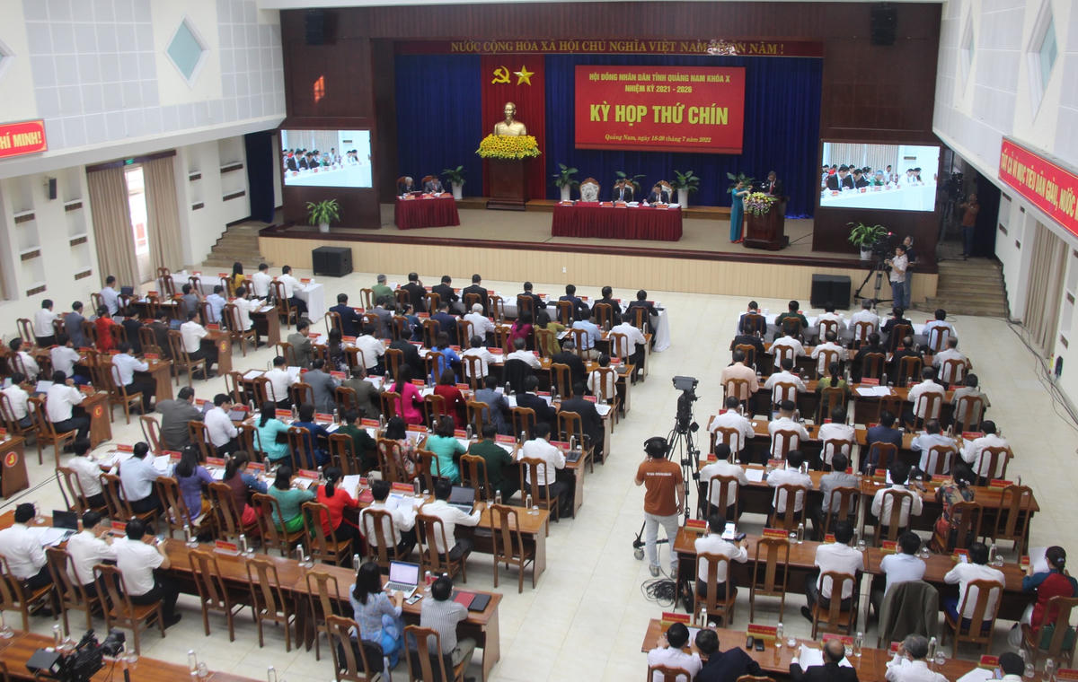 Quang cảnh kỳ họp thứ chín, HĐND tỉnh Quảng Nam khóa X.
