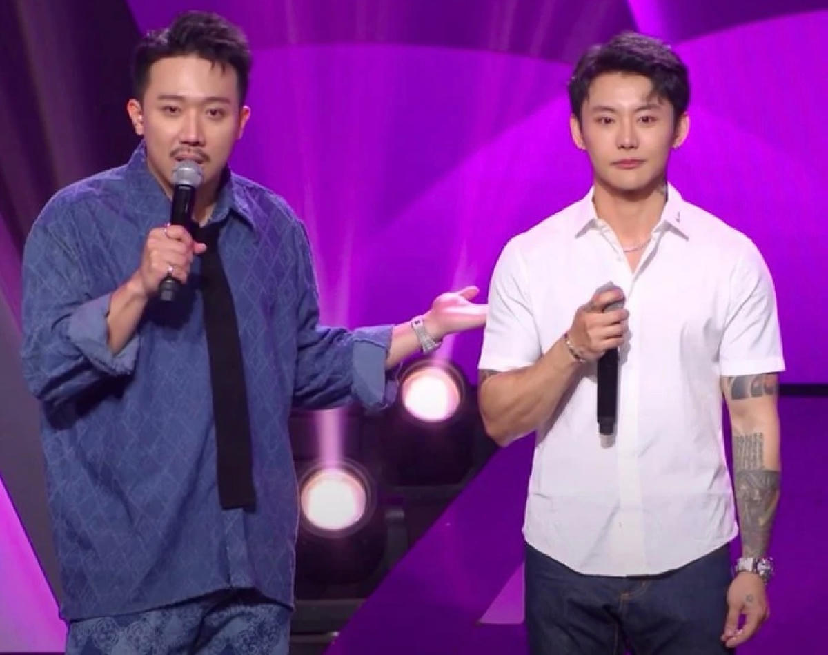 Chương trình “Người đấy là ai” đã tạo sức hút trên sóng truyền hình nhưng cũng đang vướng phải không ít lùm xùm.