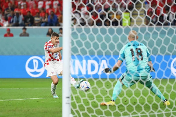Croatia lội ngược dòng thành công.