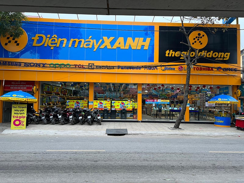 Chuỗi Thế giới di động và Điện máy Xanh đang gặp "sóng gió". Ảnh: ĐMX.