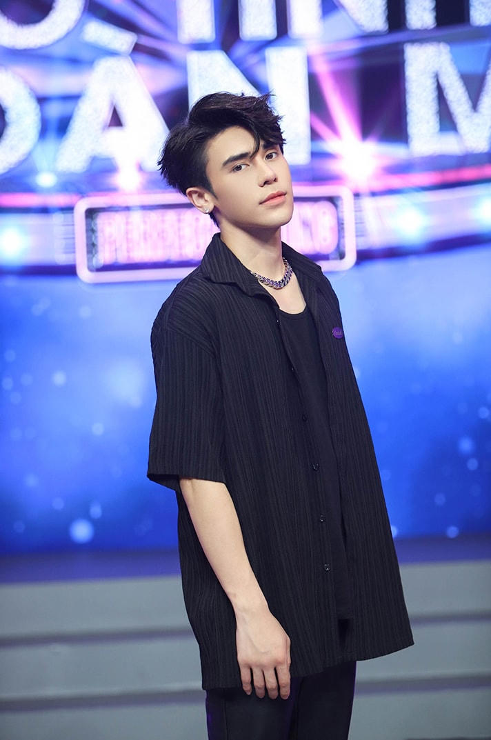 Minh Hưng và Phương Đông cũng may mắn được giao lưu với Thu Hà trên sân khấu Tỏ tình hoàn mỹ.