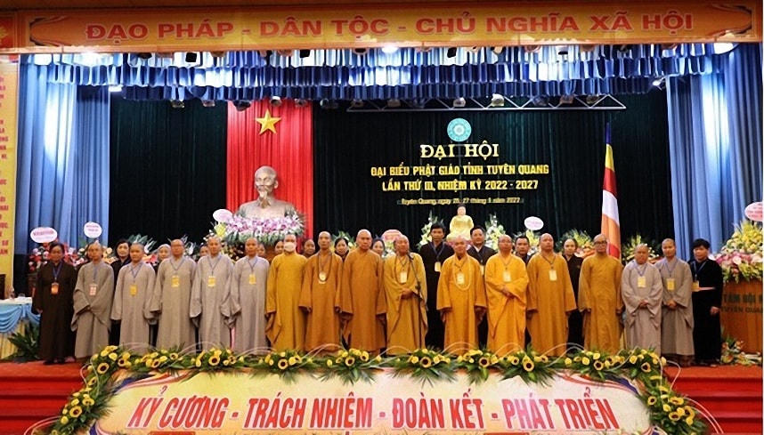 Ra mắt Ban Trị sự mới sau khi được Đại hội tín nhiệm suy cử.