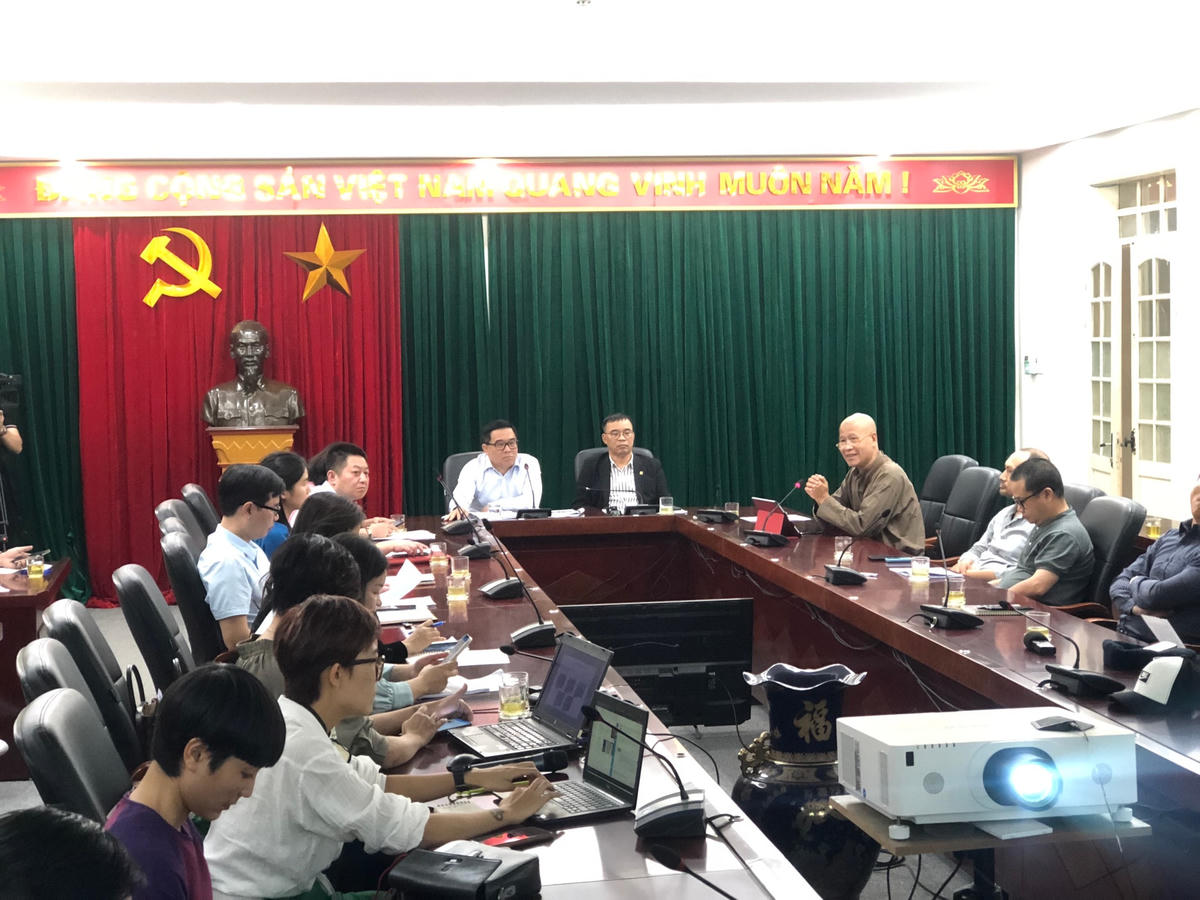 Quang cảnh buổi họp báo.