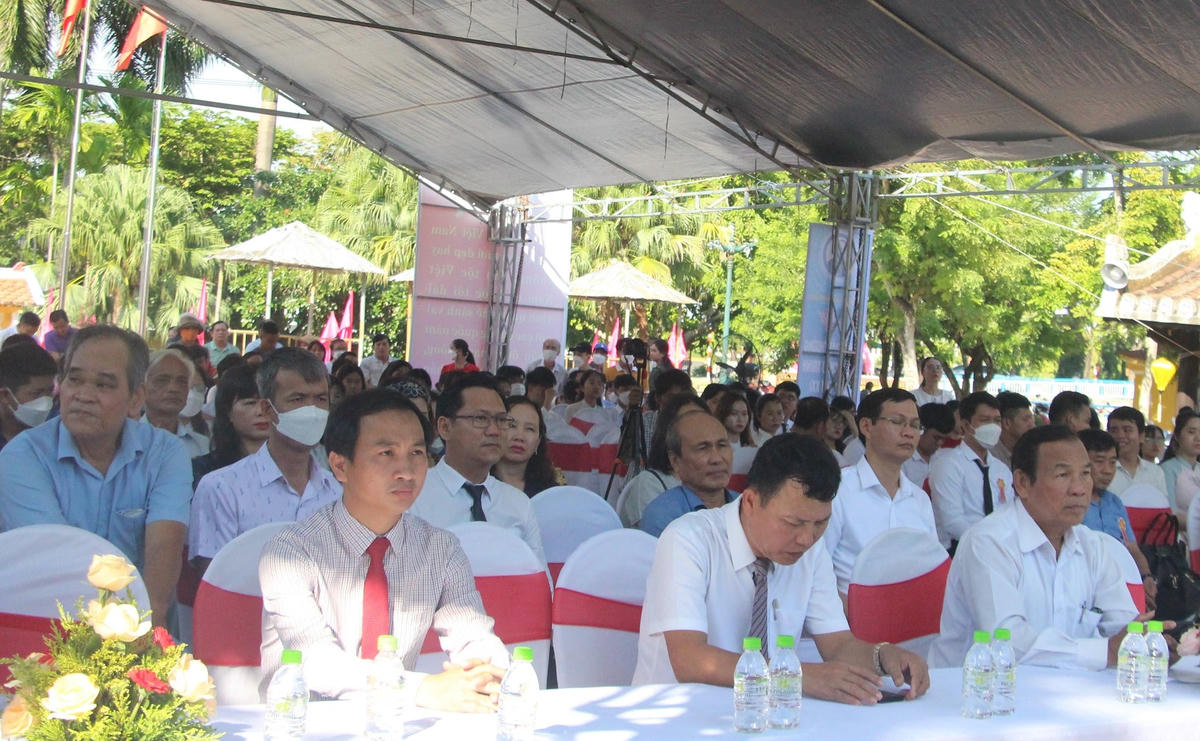 Đại biểu tham dự buổi trao thưởng Phan Châu Trinh lần thứ XXI..