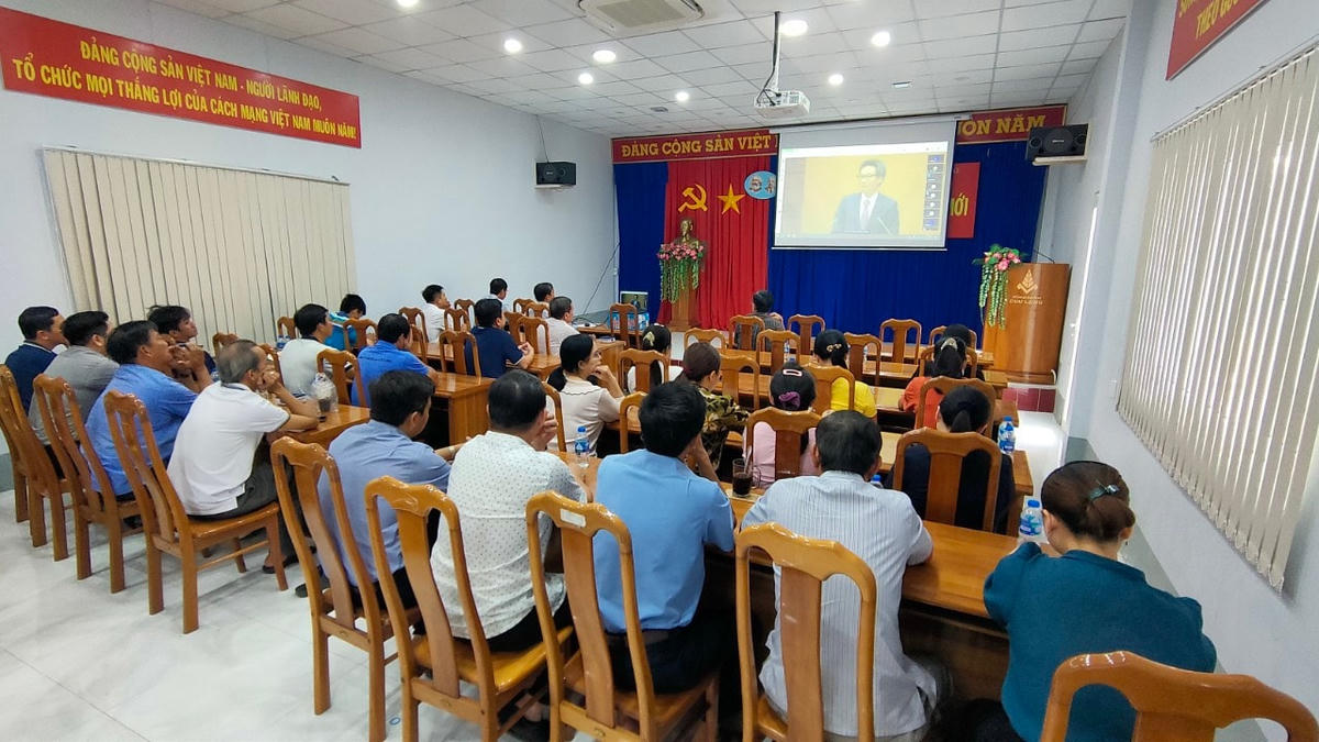 Điểm cầu tại Đảng bộ Công ty Thuốc lá Cửu Long.
