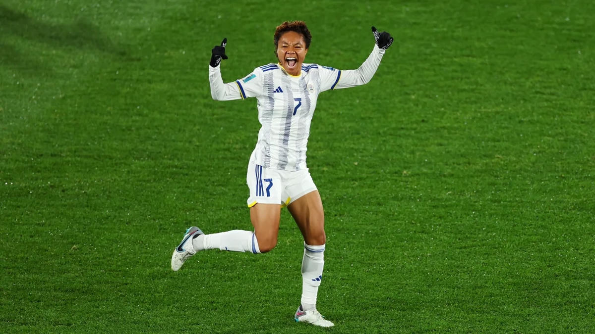 Cầu thủ Sarina Bolden của Philippines ăn mừng sau khi ghi bàn vào lưới New Zealand tại World Cup nữ 2023. Ảnh: CNN.
