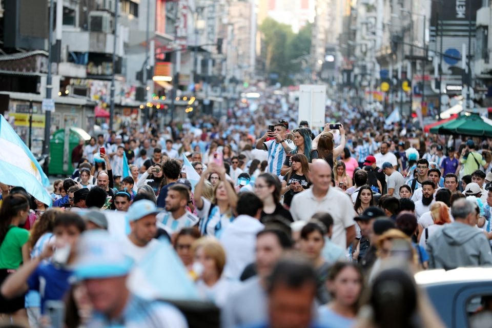 Niềm vui của các cổ động viên Argentina.