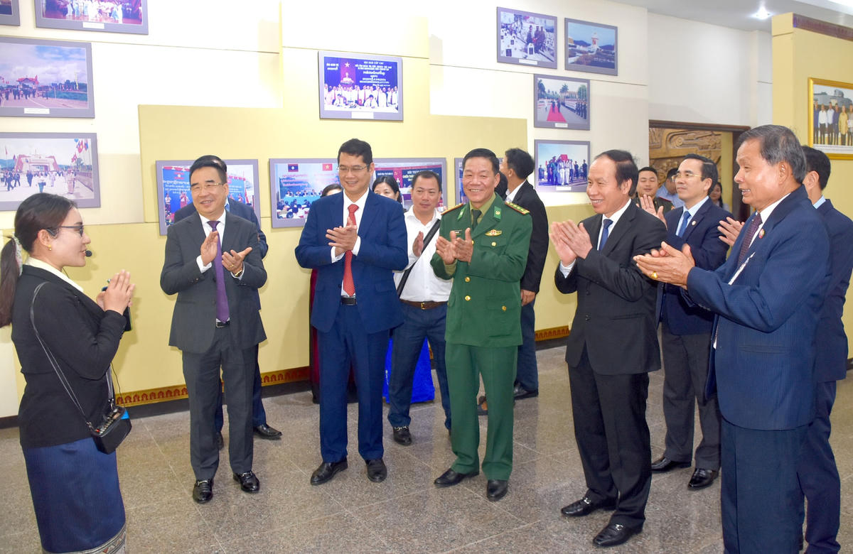 Vun đắp mối quan hệ thủy chung, trong sáng, đoàn kết đặc biệt Việt Nam - Lào