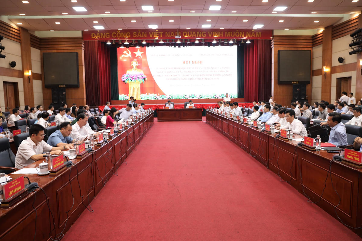 Quang cảnh hội nghị