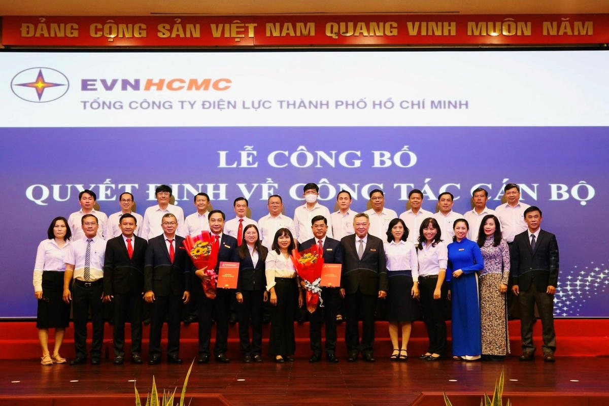 EVNHCMC đặt mục tiêu không ngừng nâng cao chất lượng cung ứng điện và chất lượng dịch vụ khách hàng, đáp ứng nhu cầu ngày càng cao của khách hàng sử dụng điện TPHCM.