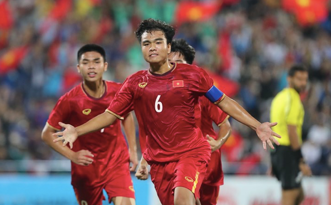 Tiền vệ 17 tuổi Nguyễn Công Phương không có tên trong danh sách dự ASIAD 19. Nguồn: ANTĐ.