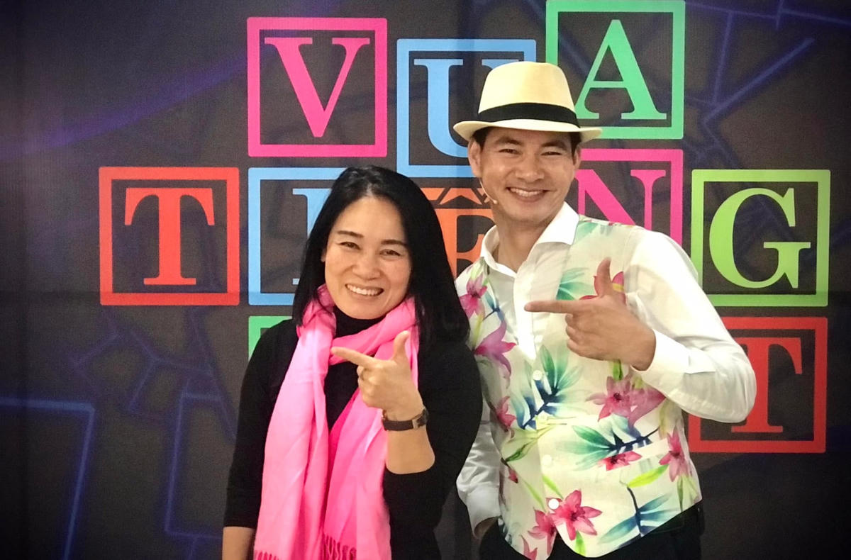 Tạ Bích Loan là thế hệ người dẫn chương trình đầu tiên của "Đường lên đỉnh Olympia".