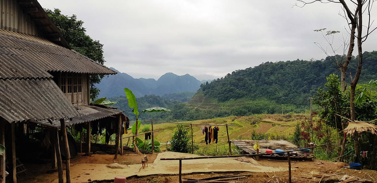 Pà Khà còn nhiều khó khăn.  